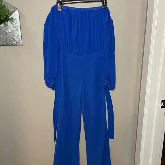 Fashion Nova Lorena‎ Jumpsuit in Royal Blue - Picture 2 of 13